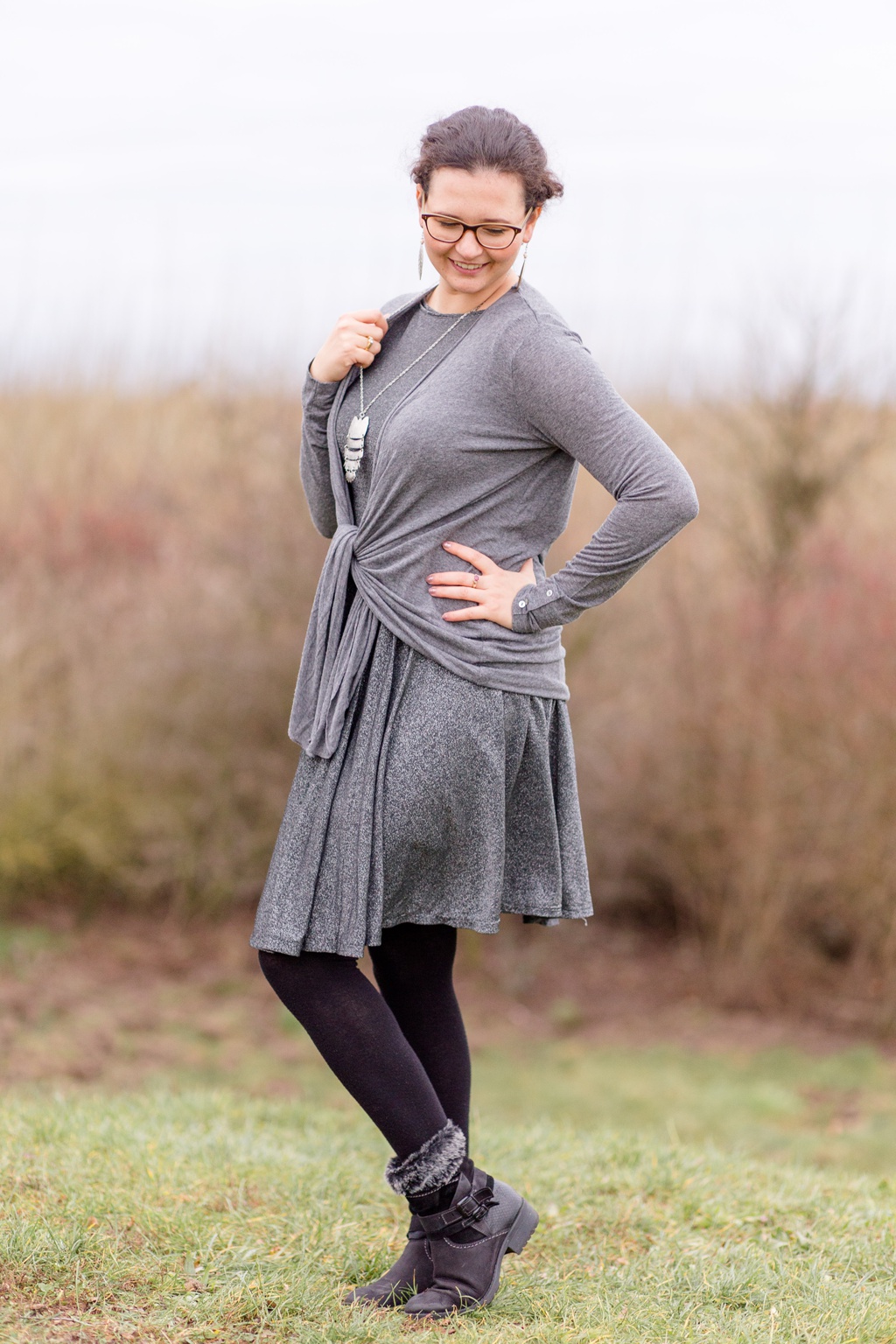 Die Silvester Outfit Kombination: Schwarz + Kleid + Glitzer!