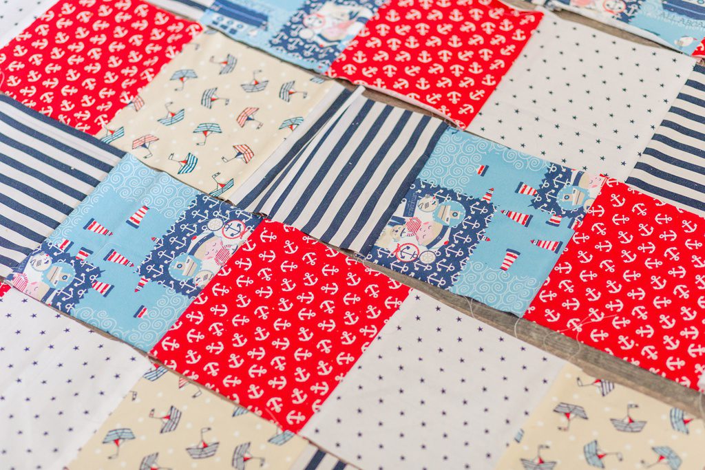 In 4 Schritten zur Babydecke: Material und Zuschnitt!