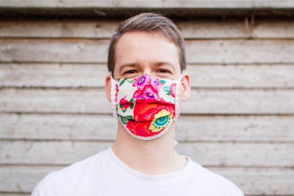 Tragevariante für Nase-Mund-Maske